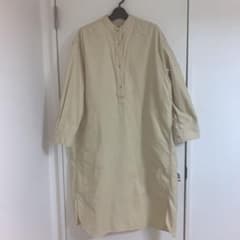 UNIQLO ロングワンピース【アイボリー】のサムネイル