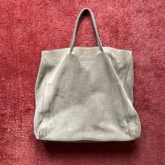 プラダ　裏革バッグのサムネイル