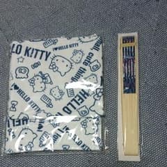 洋服の青山 キティ ペーパーホルダー&扇子のサムネイル