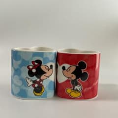 ディズニー　ミッキー&ミニー　ハート型ペアセットマグカップのサムネイル