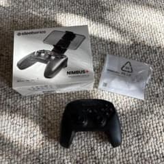 SteelSeries Nimbus+ ワイヤレスゲームコントローラーのサムネイル