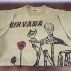 さ*こ様 NIRVANA グラフィックプリント Tシャツ ベージュのサムネイル