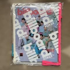 Billboard KOREA SEVENTEEN 雑誌 ポーチ付きのサムネイル