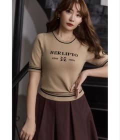 Herlipto 半袖ニットのサムネイル