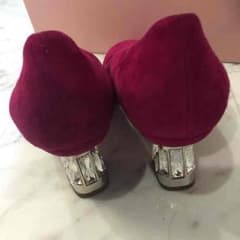新品未使用miumiu37.5のサムネイル
