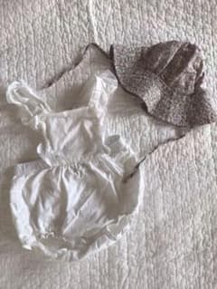 H&M 帽子とフリルロンパースのサムネイル