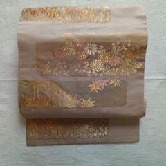 名古屋帯 金糸 菊 楓 短冊文様 ピンクベージュのサムネイル