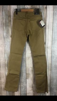 新品W27 リーバイス Levi's ストレッチレギンスパンツ チノパン カーキのサムネイル