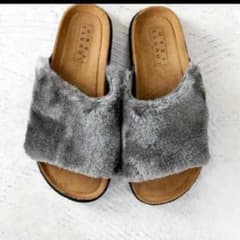 新品☆ファー サンダルのサムネイル