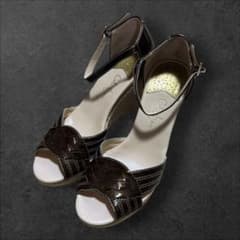 Cole Haan 웨지 솔 스트랩 펌프스 6