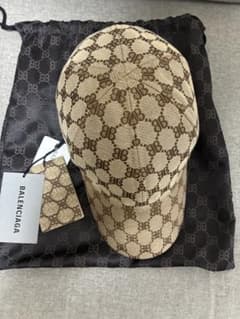 ⭐️新品・未使用タグ付BALENCIAGA GUCCIコラボキャップのサムネイル