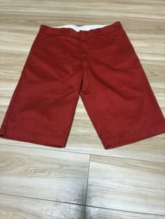 carhartt レッド ショートパンツ size XLです！ 古着　B-boyのサムネイル