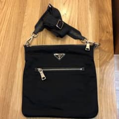 PRADA プラダ ショルダーバッグのサムネイル