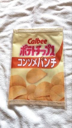 h*)様 未使用未開封⭐︎カルビーポテトチップス　ペンケースのサムネイル