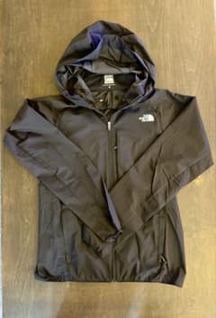 極美品　THE NORTH FACE 軽量ナイロンジャケットのサムネイル