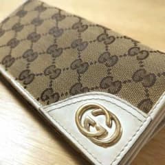 グッチ　長財布　GGキャンバス白系のサムネイル