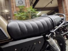 Heritage レザーシート Moto Guzzi V7 850 - メルカリ