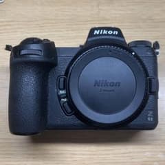 Nikon Z6II 本体 半年も使ってません。予備バッテリー付きのサムネイル