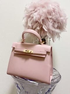 【美品】ピンク ショルダーバッグのサムネイル