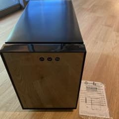 WIE ワインセラー 6本収納 WW06JPB-B009 WIE ワインセラー 6本収納 WW06JPB-B009 - メルカリ