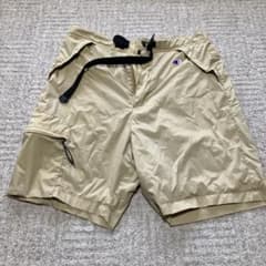 チャンピオン　ベージュ　ハーフパンツ