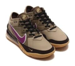 NIKE LEBRON 18 LOW NRG 29cm レブロン 18のサムネイル
