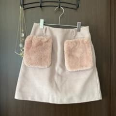 ヘザー❤︎ 台形スカート　ファーポケットのサムネイル
