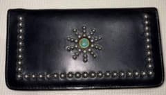 s*r様 【売り切り】HTC Zip Stevenson 二つ折り財布 スタッズ - メルカリ