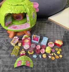 こえだちゃんの木のおうちと小物のサムネイル