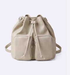 gu バッククリーム色のサムネイル
