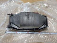 SR20DET　S15シルビア　純正触媒のサムネイル