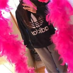 adidasニットパーカーのサムネイル
