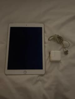 Apple iPad Air2 128GBのサムネイル