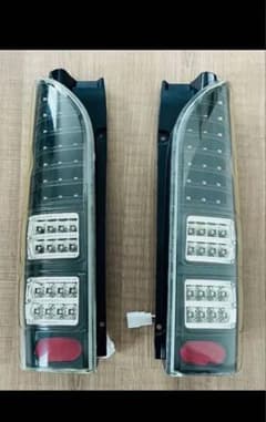 ハイエース 200系テールランプ インナーブラック左右セット社外品ヴァレンティのサムネイル