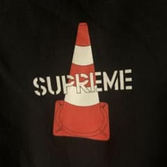 Supreme 黒 パーカー ロゴ入り　(クラフトワーク)のサムネイル