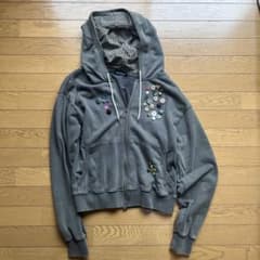 HIROKI TSUZUKI ジップパーカー ボタン装飾のサムネイル