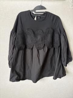 Milk tea 授乳服 パフスリーブ レースブラウス ブラック ファスナー付きのサムネイル