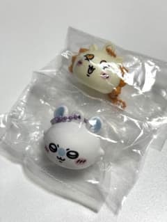 【新品】ちいかわ リップキャップマスコット モモンガ、シーサーのサムネイル
