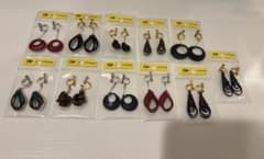 レザーアクセサリーのサムネイル