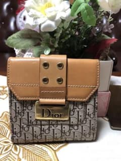 【c.r様専用】Christian Dior クリスチャンディオール　折り財布のサムネイル