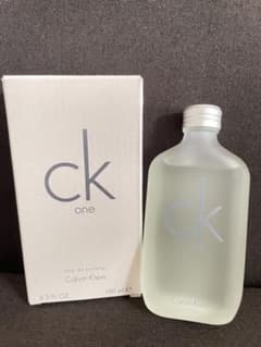 Calvin Klein CK One 100ml スプレー式 香水のサムネイル