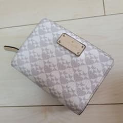Kate Spade 二つ折り財布 ベージュのサムネイル