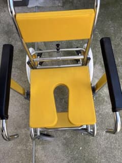 KAWAMURA 入浴用車椅子 イエローのサムネイル