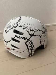 自転車ヘルメットのサムネイル