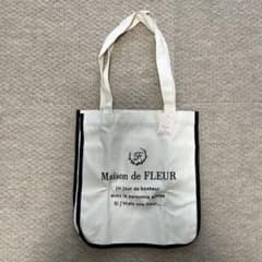 Maison de FLEUR トートバッグのサムネイル