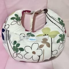 青葉 ベビハグ トコちゃん 授乳クッションのサムネイル