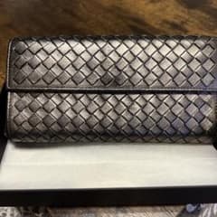 Bottega Veneta ガンメタ色長財布のサムネイル