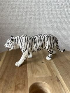 シュライヒ　ホワイトタイガー　フィギュアのサムネイル