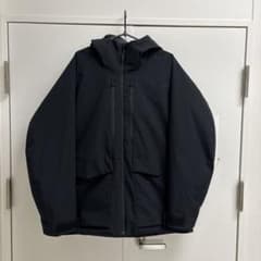 UNIQLO ユニクロ M ハイブリッドダウンパーカ ダウンジャケット ブラックのサムネイル