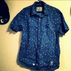 AVIREX 花柄 ネイビー シャツのサムネイル